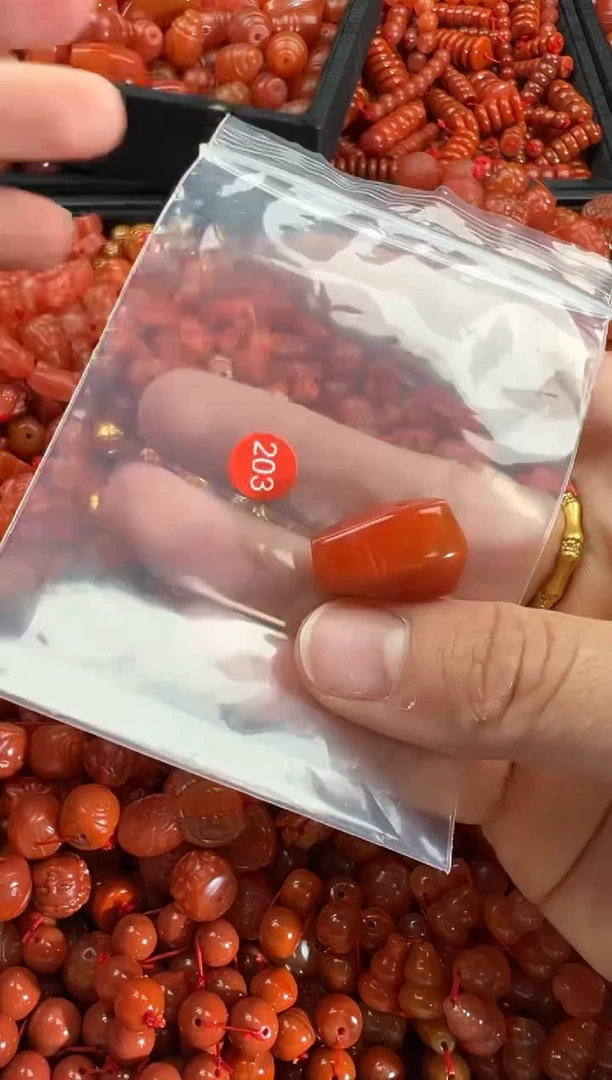 【闪购商品】南红玛瑙颈饰未镶嵌1