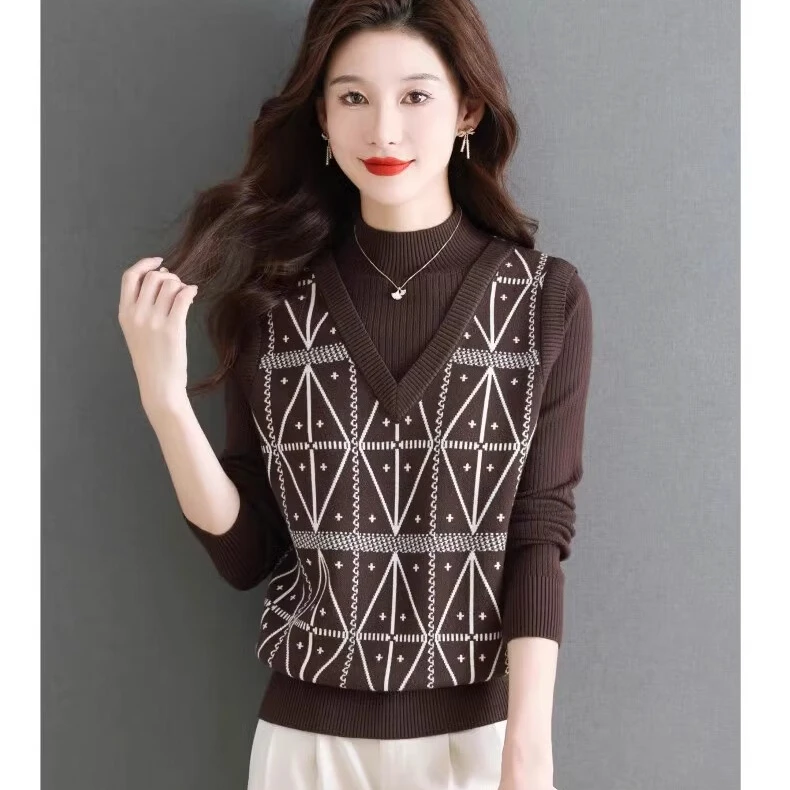 春秋新款时尚假两件半高领针织毛衣女短款宽松显瘦遮肉针织打底衫