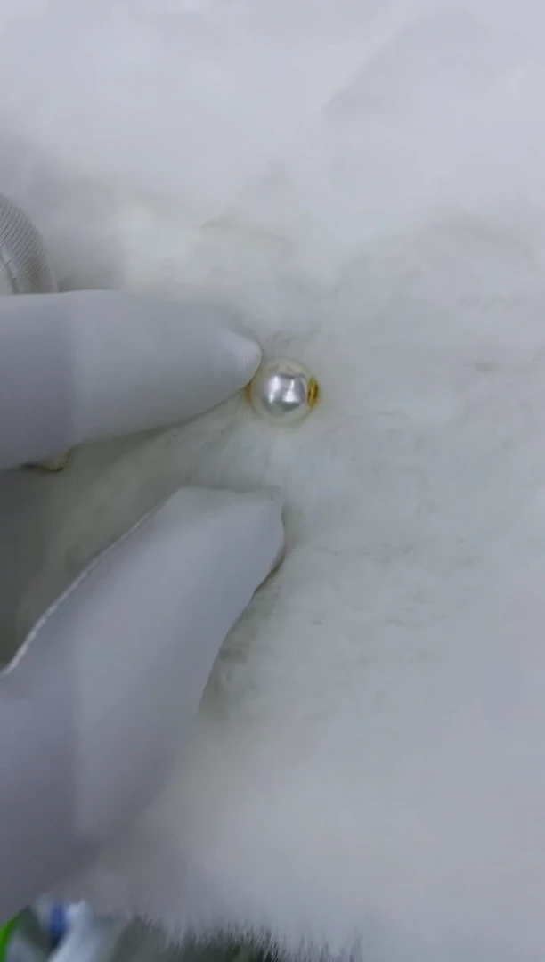 18K金镶嵌akoya路路通款吊坠海水珍珠8-9mm（赠链）