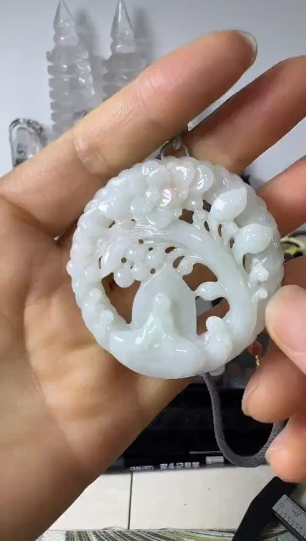颈饰未镶嵌翡翠28矿坑