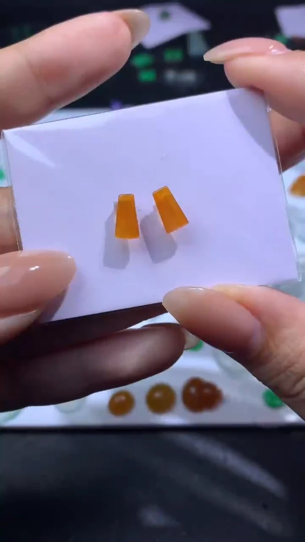 未镶嵌定制翡翠毛货