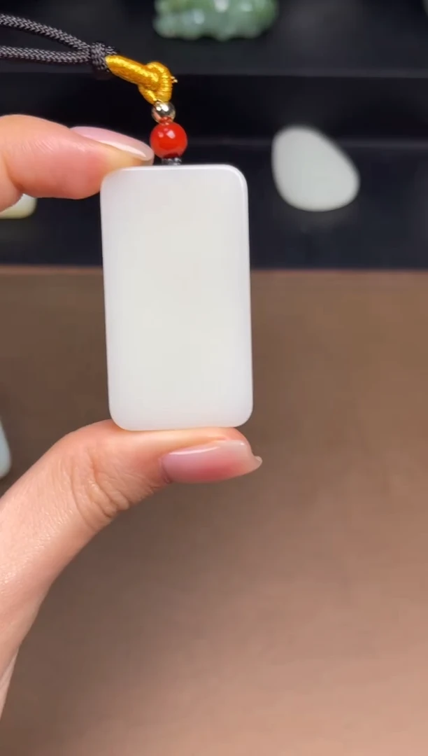 【闪购商品】和田玉颈饰未镶嵌18