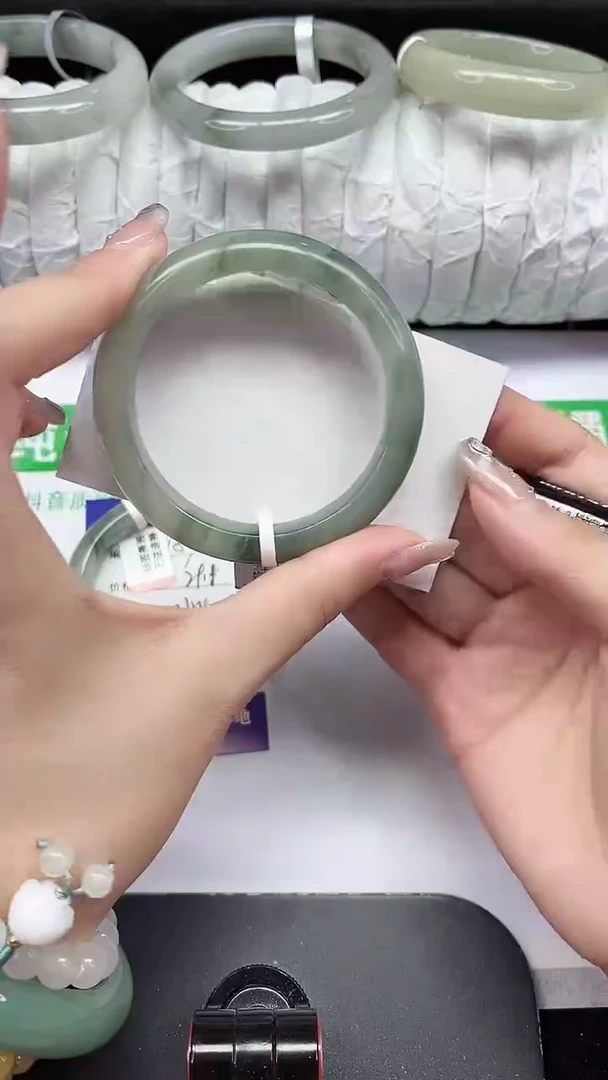 未镶嵌手镯石英质玉188-52/53