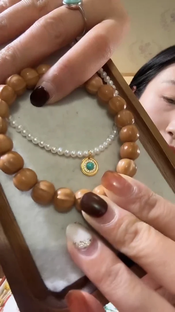 把件非洲紫檀（红花梨）W*乐鲨鱼背