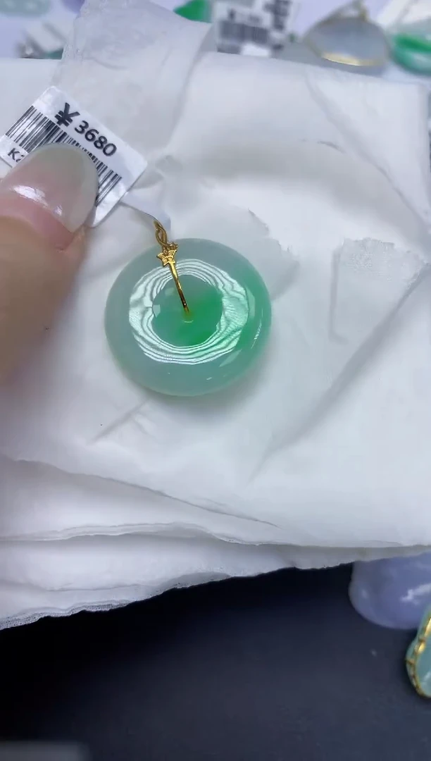 翡翠18K金镶嵌颈饰天然缅甸翡翠A货百元以上9元证书费自理