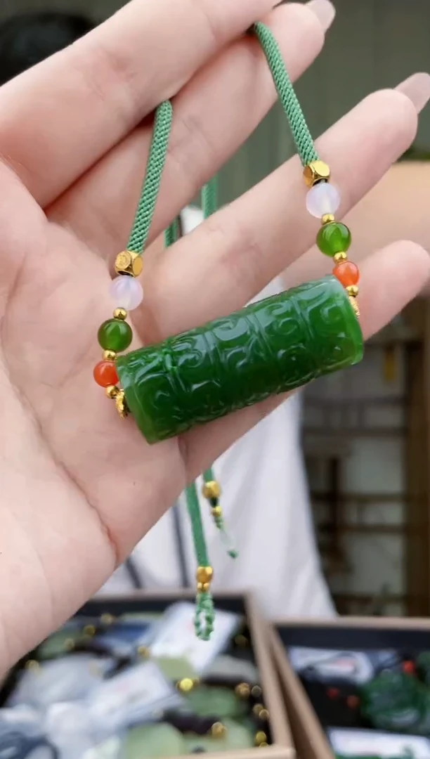 和田玉未镶嵌挂件拍一发一，多样性发货！