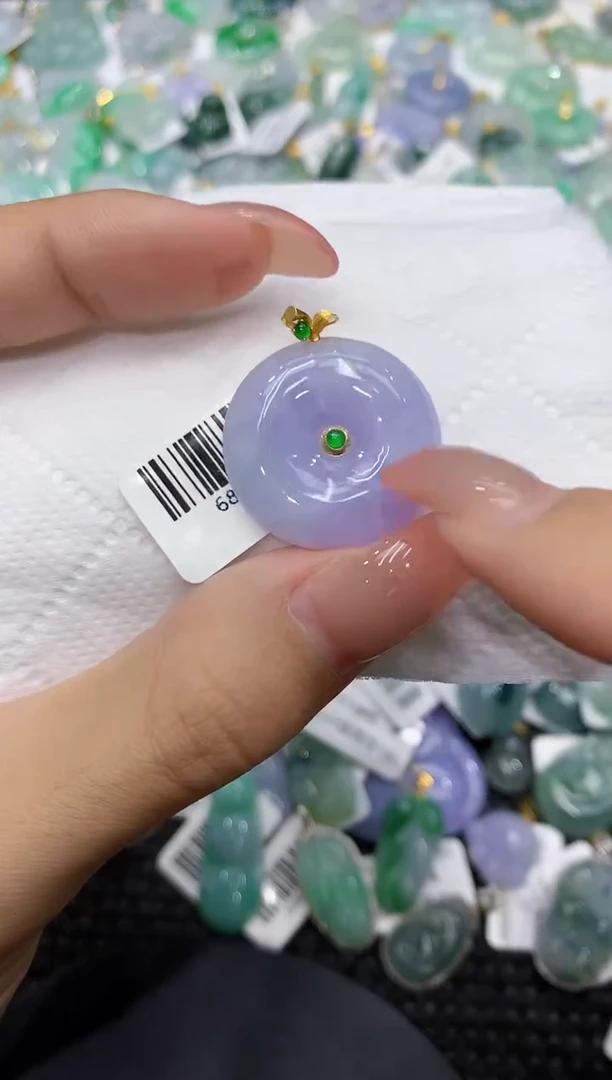 颈饰18K金镶嵌翡翠11111111