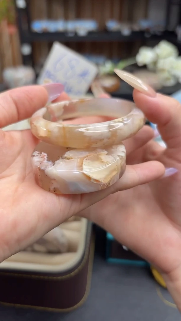 未镶嵌手镯石英质玉A307(52圈赠送镯心)