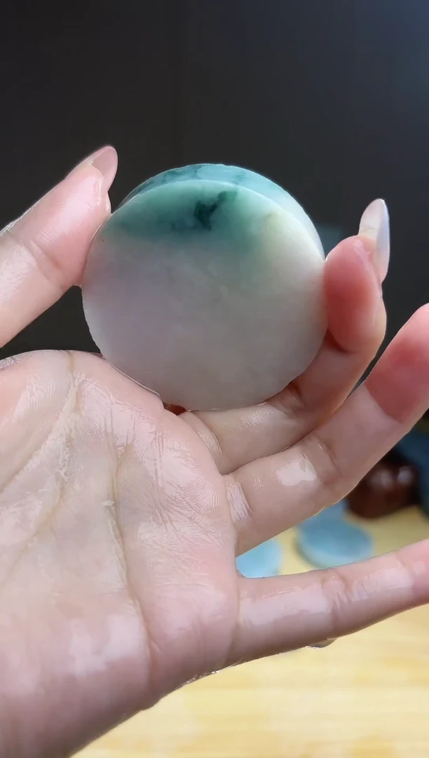 翡翠未镶嵌颈饰翡翠A货 温谭497