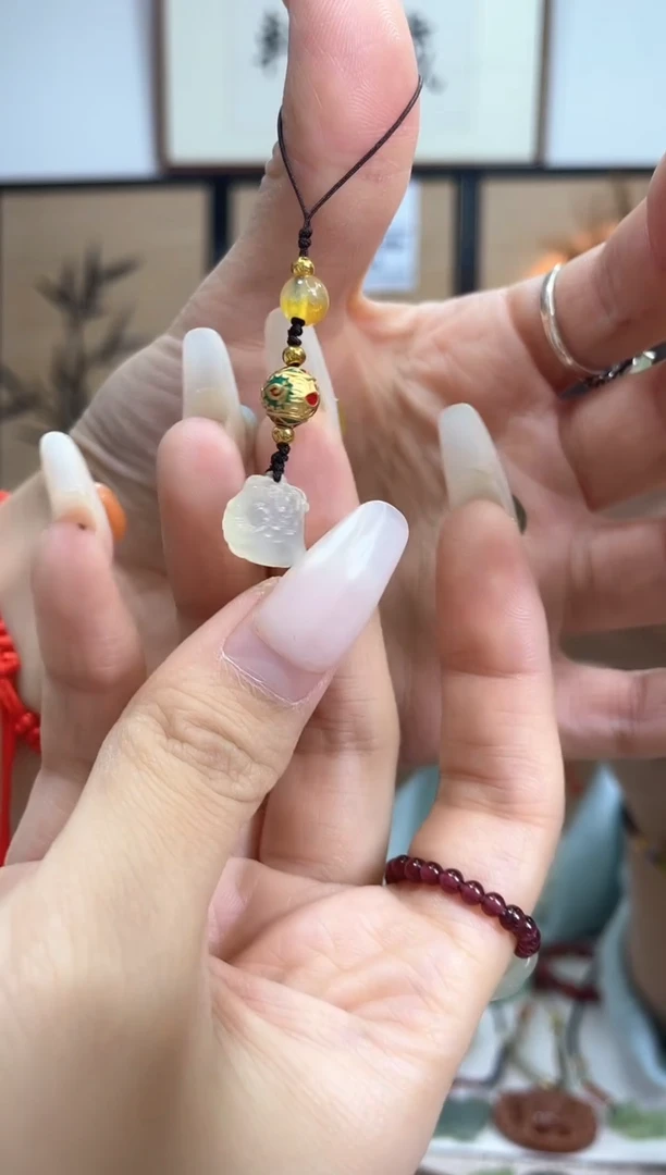 【闪购商品】岫玉手机链未镶嵌多样性发货其中发一