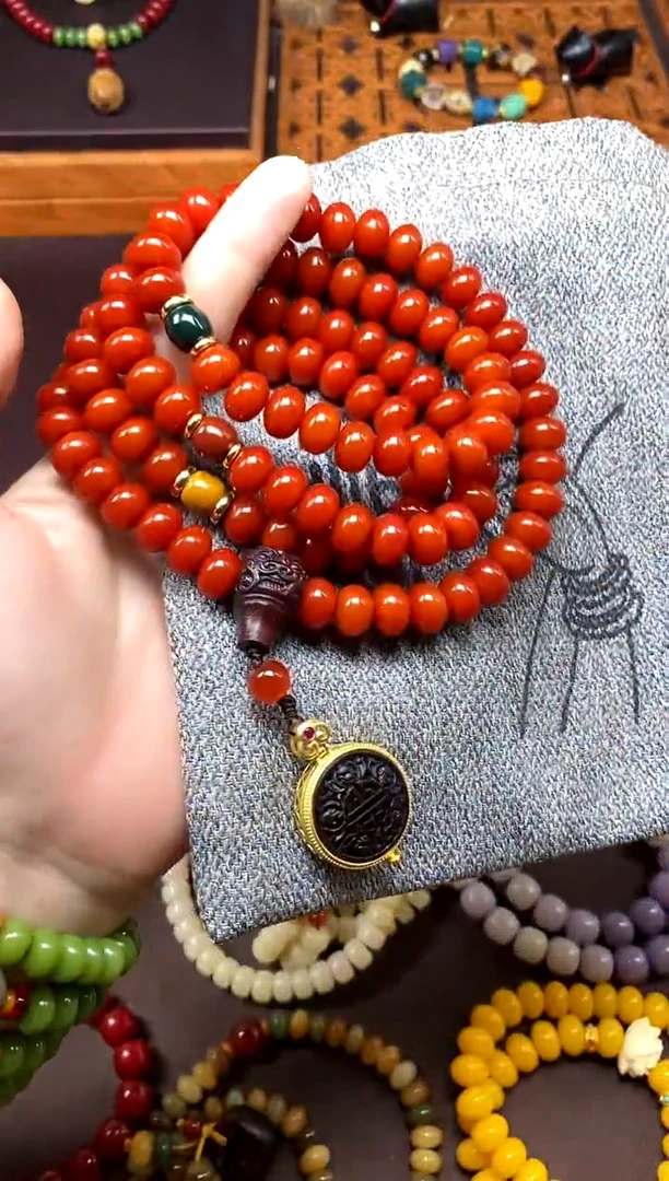 手串白玉菩提知足常乐  红菩提108颗带香盒吊坠