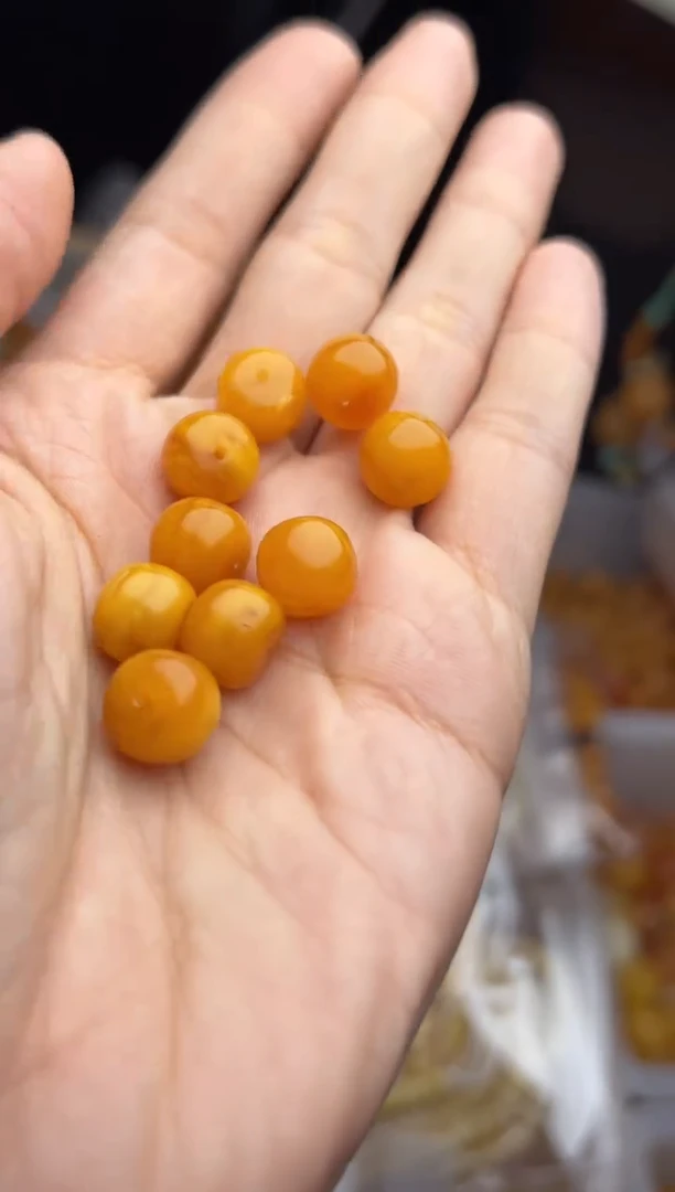 裸石蜜蜡未镶嵌天然蜜蜡微瑕珠子 假一赔万