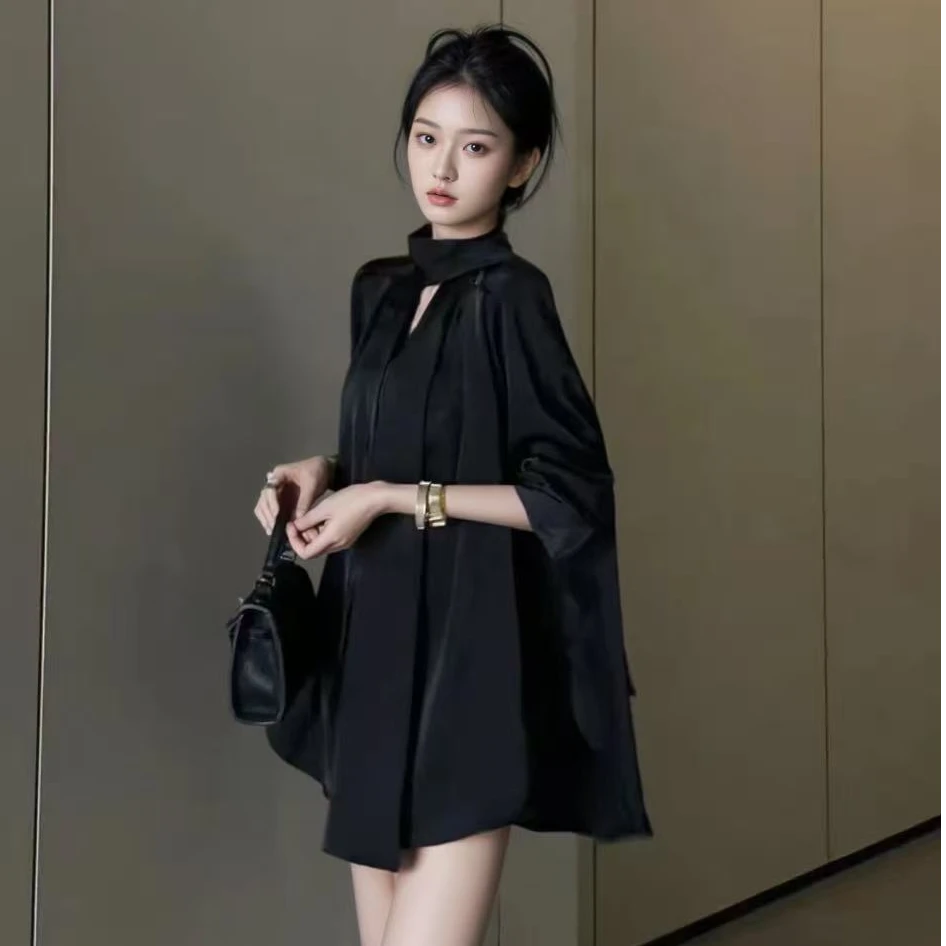 2025新款小众高级感显瘦网红轻奢时尚收腰女生韩系ins衣服