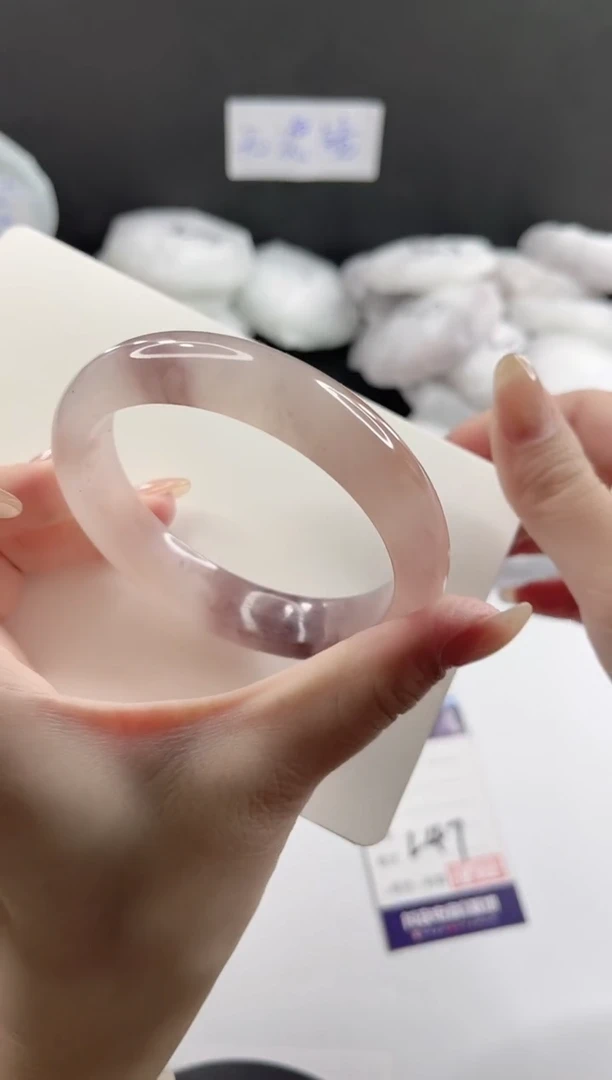 未镶嵌手镯石英质玉多样性发货L47