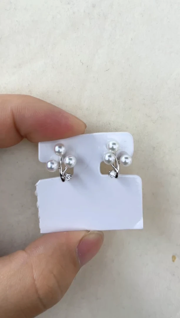 【闪购商品】海水珍珠耳饰银S925镶嵌耳钉