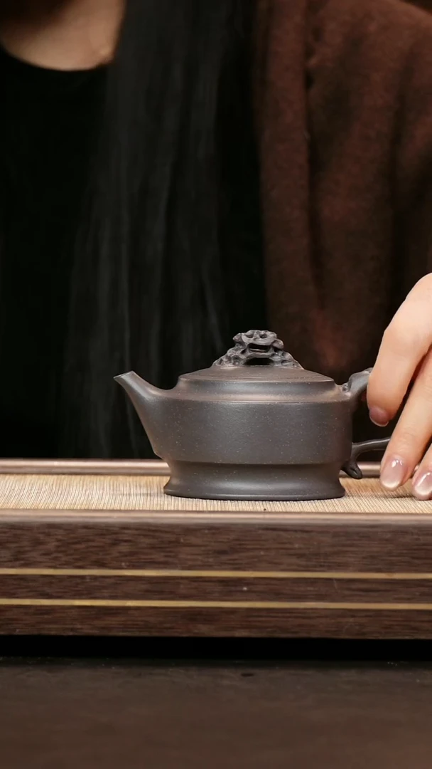 茶壶紫砂天青泥  磐石壶  张玲玲