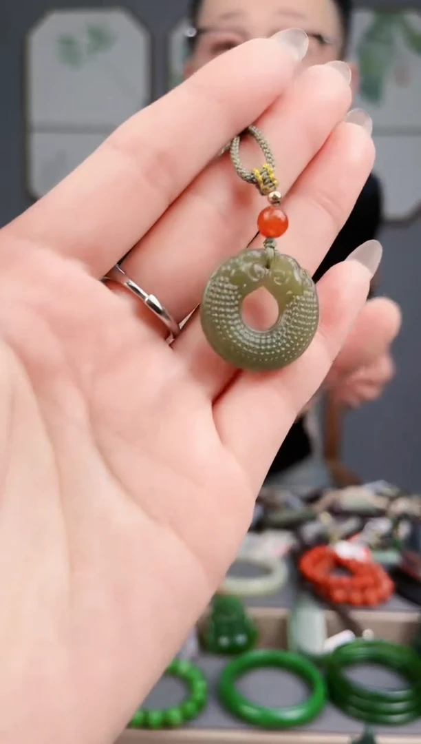 【闪购商品】和田玉颈饰未镶嵌AA多样性发货 拍一发一