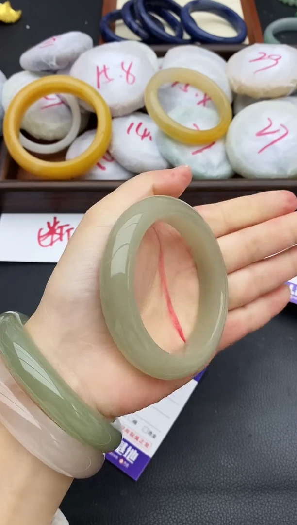 未镶嵌手镯石英质玉67+58.5