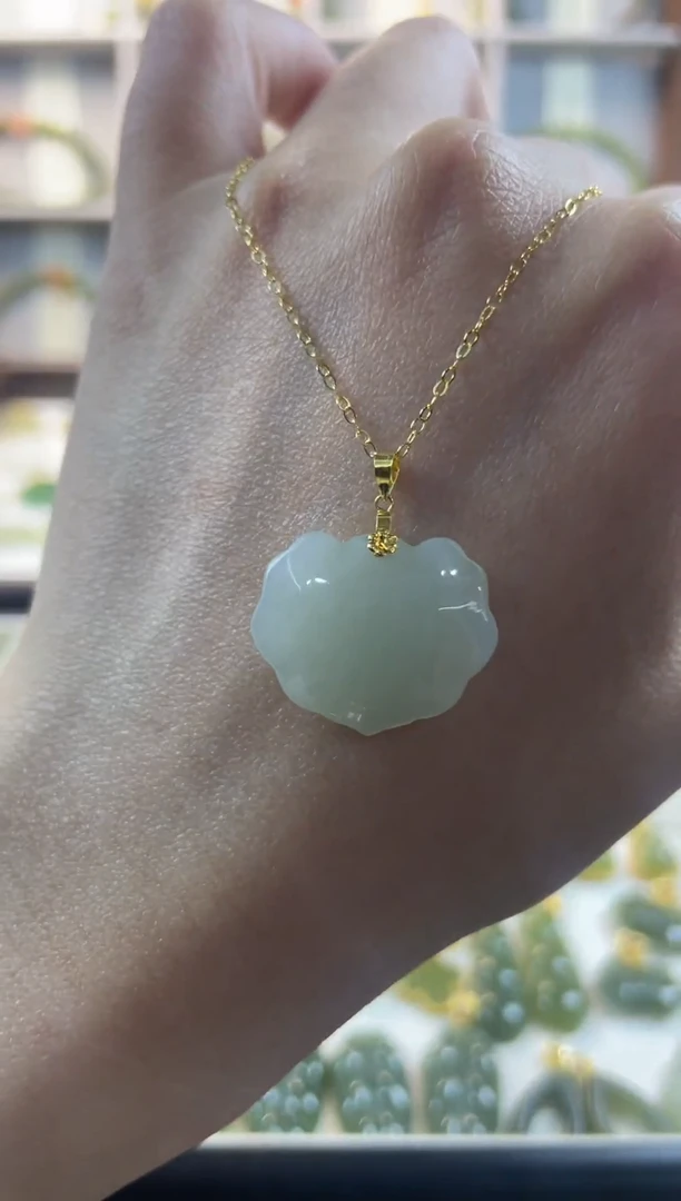 吊坠(不含链)18K金镶嵌和田玉1