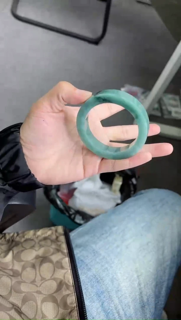 未镶嵌手镯定制翡翠阳*手镯