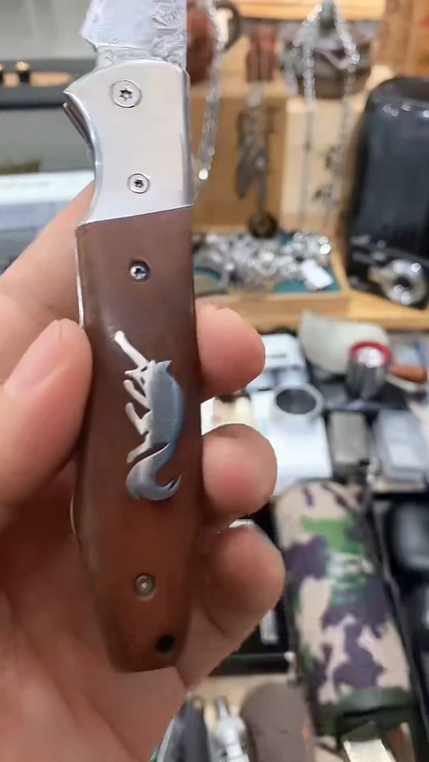 瓷片闪购商品   如图所示