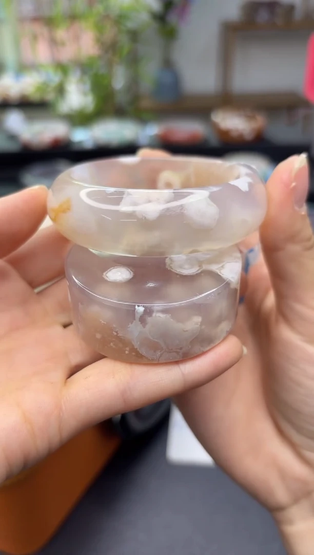 【闪购商品】石英质玉手镯未镶嵌A1395(54圈赠送镯心)