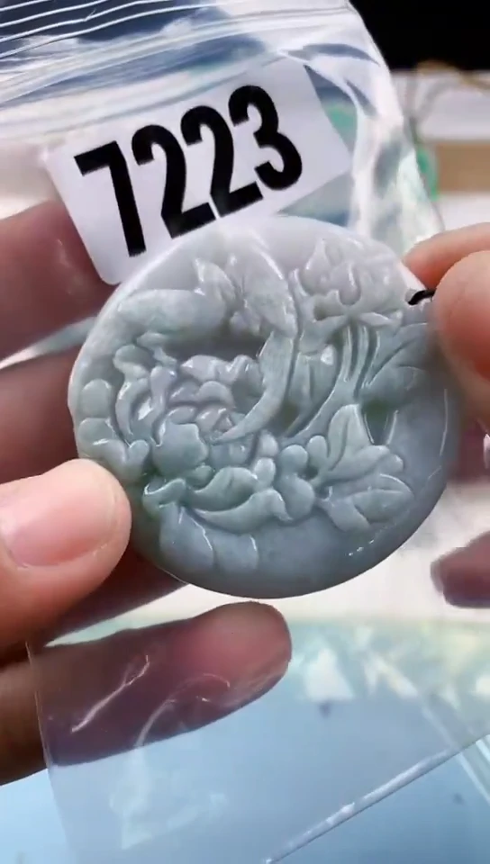 【闪购商品】翡翠挂件未镶嵌天然翡翠吊坠挂件