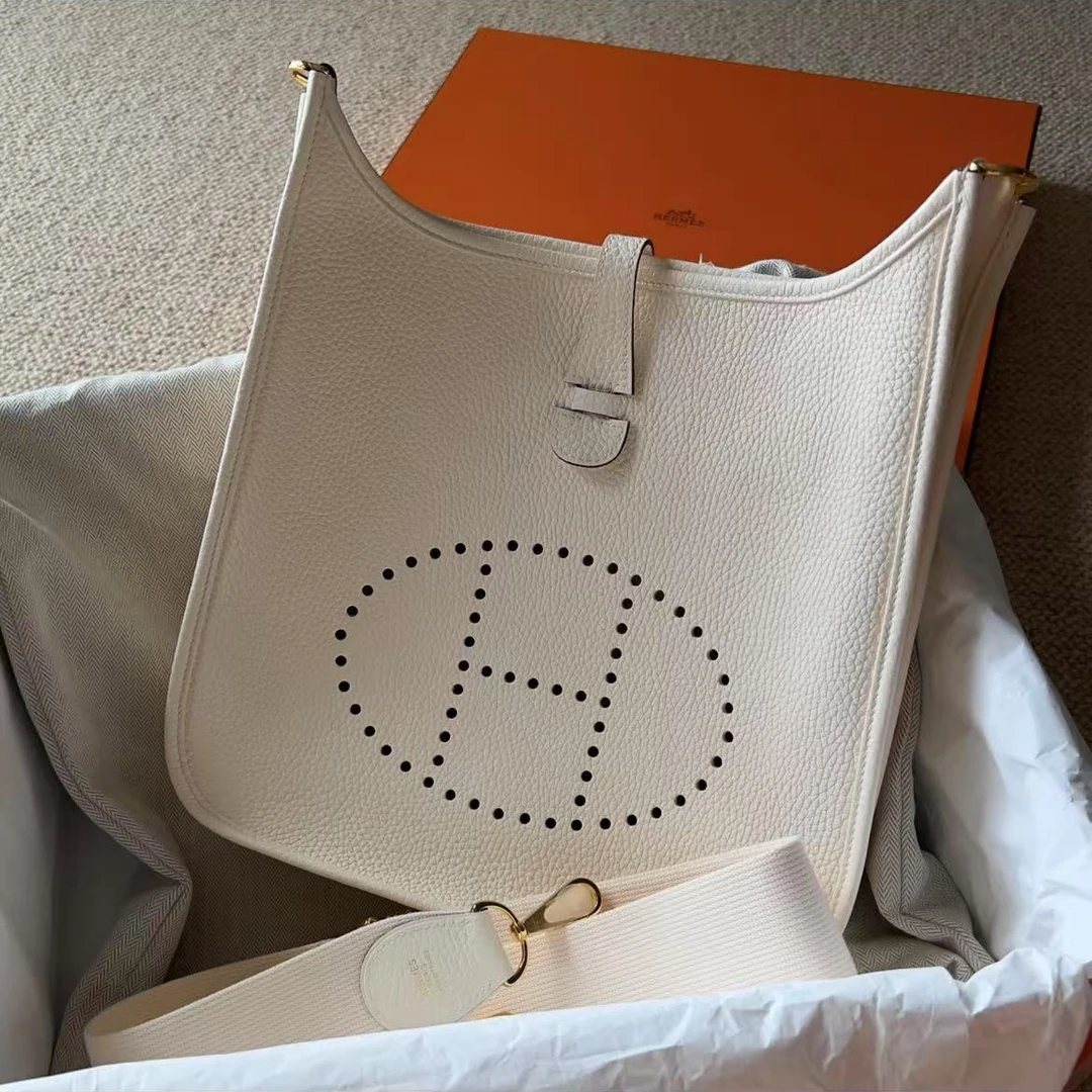 未使用 Hermes/爱马仕 伊芙琳29奶油白金扣 tc皮 Z刻