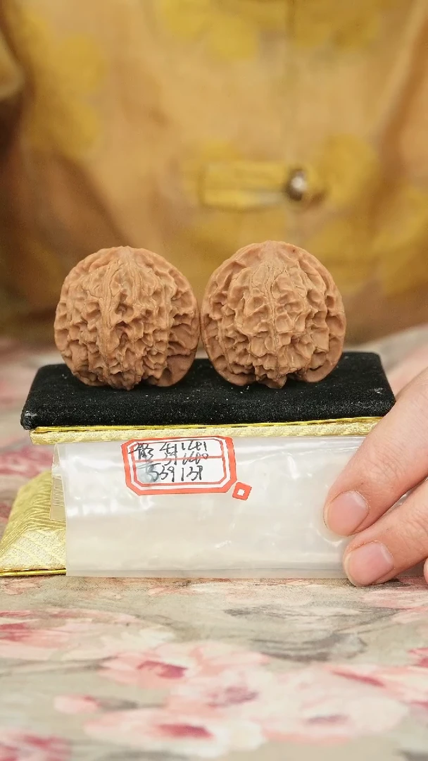 把件文玩核桃苹果园