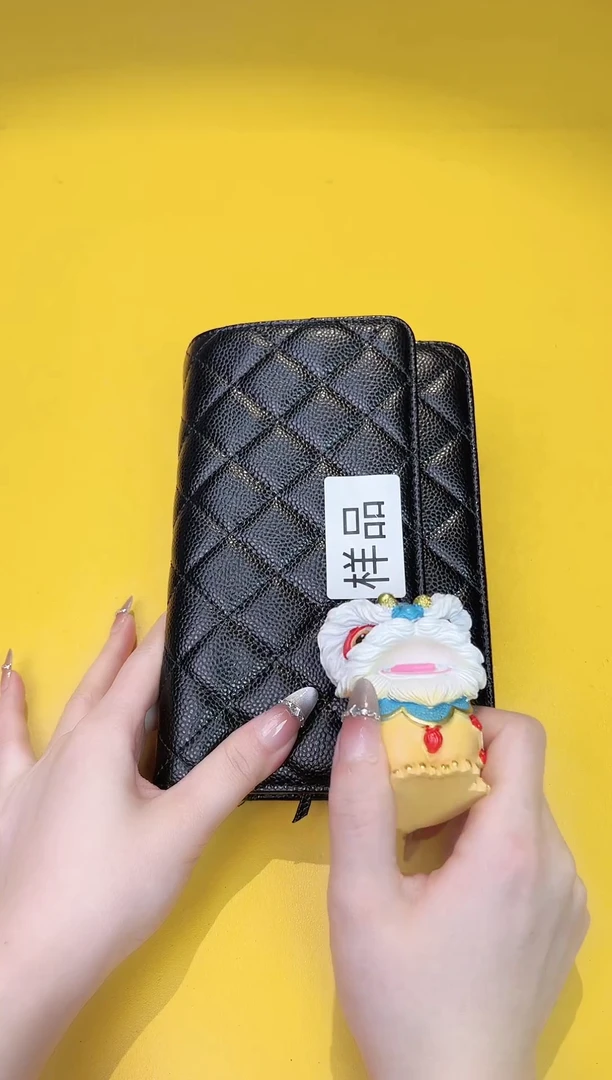 瓷片鱼子包包
