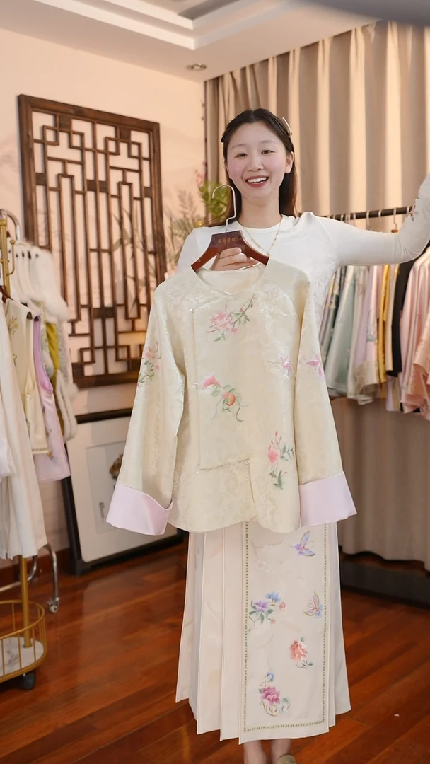【闪购商品】刺绣苏绣非遗服饰一物一件浅香槟色上衣