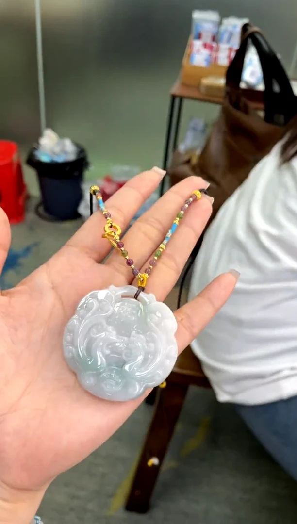 【闪购商品】翡翠吊坠(不含链)未镶嵌多样性发货发一件