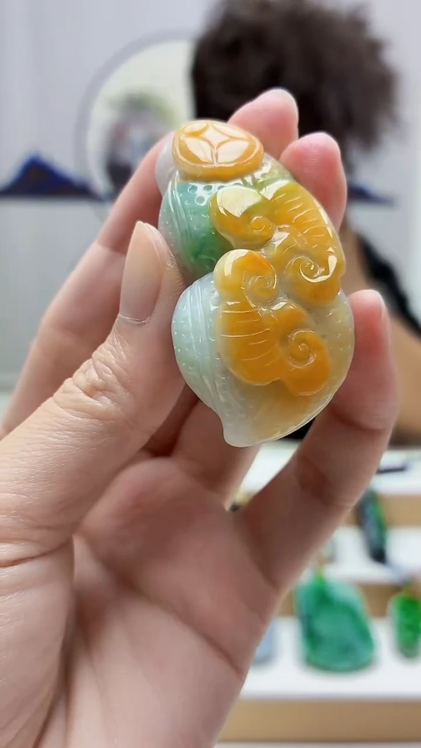 未镶嵌定制翡翠4688zm-毛货挂件花生64