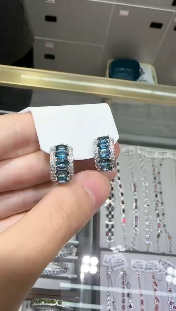 【闪购商品】托帕石耳饰银S925镶嵌耳扣