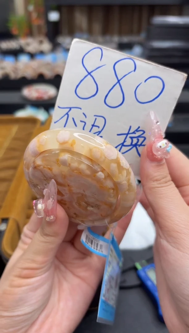 未镶嵌手镯石英质玉316(58圈赠送镯心)不退不换