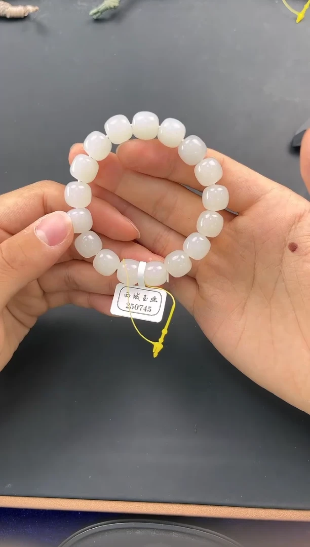未镶嵌手串和田玉且末天泰白玉老型手串卡12微色差
