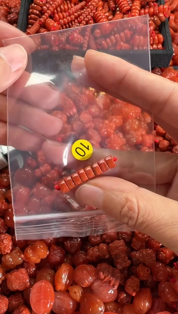 【闪购商品】南红玛瑙颈饰未镶嵌1