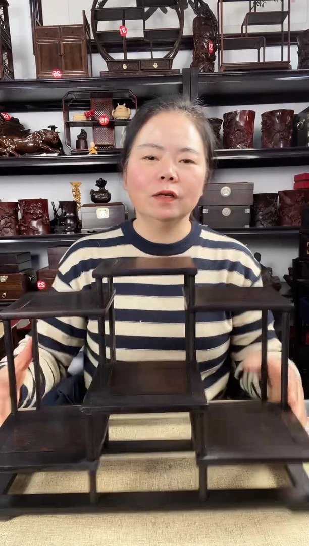 木黑六连老李红木工艺品