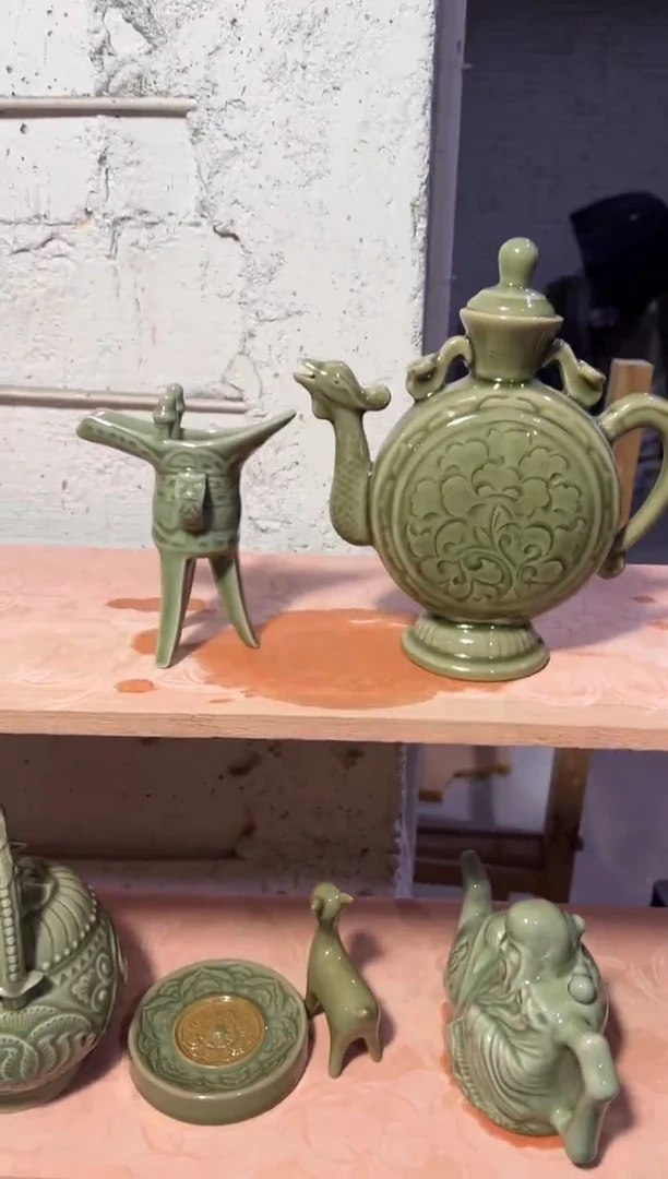 微瑕耀州窑凤鸣壶+爵杯