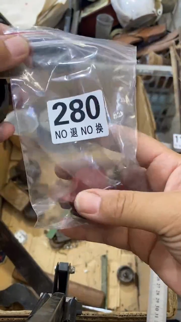 渔**厨所拍商品均为残品，付款表示默认，不退不换，看好下单，