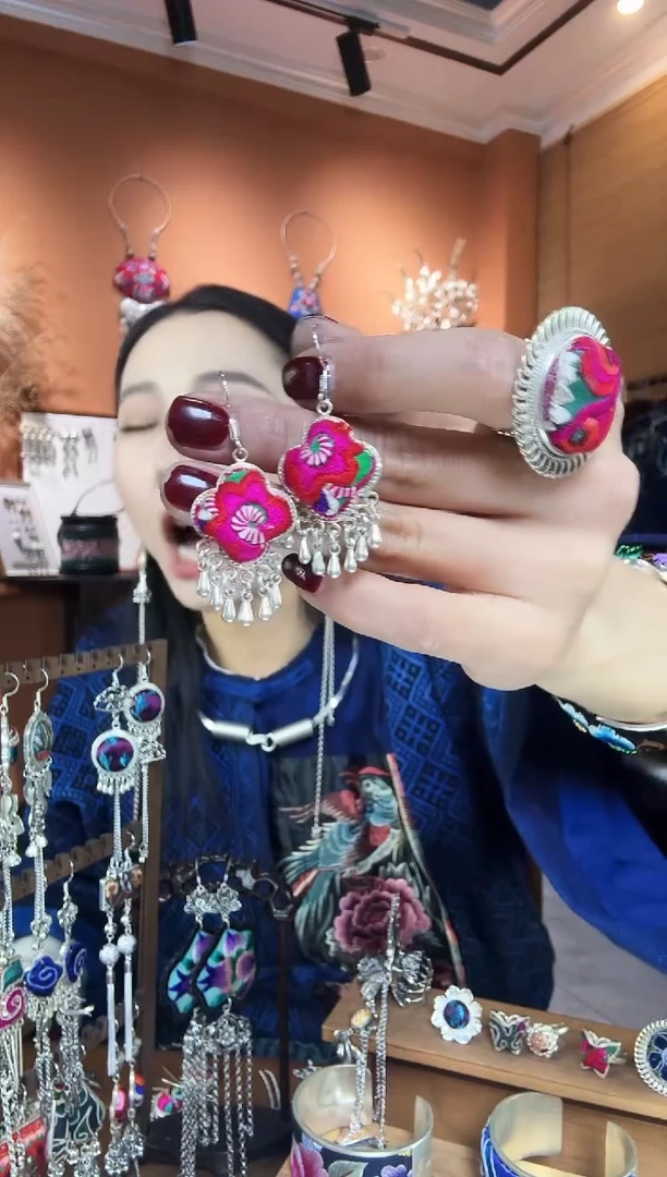 【闪购商品】织绣纯手工民族风饰品耳环