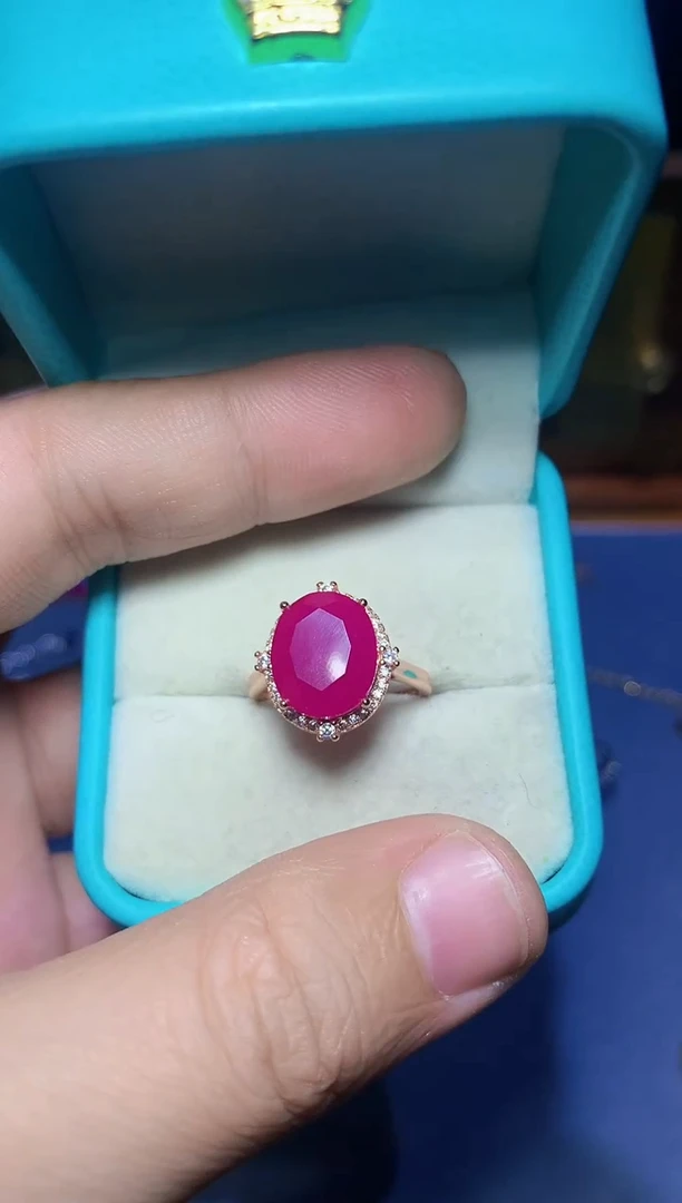 【闪购商品】红宝石戒指银S925镶嵌........