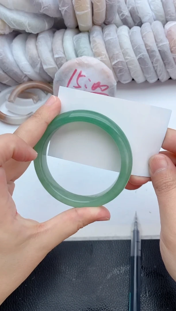 【闪购商品】石英质玉未镶嵌手镯52+58/59