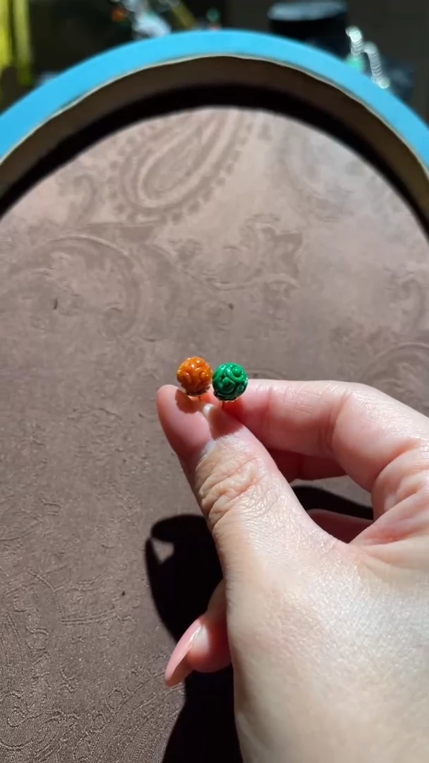 银S925镀金镶嵌翡翠耳钉红翡绿翠