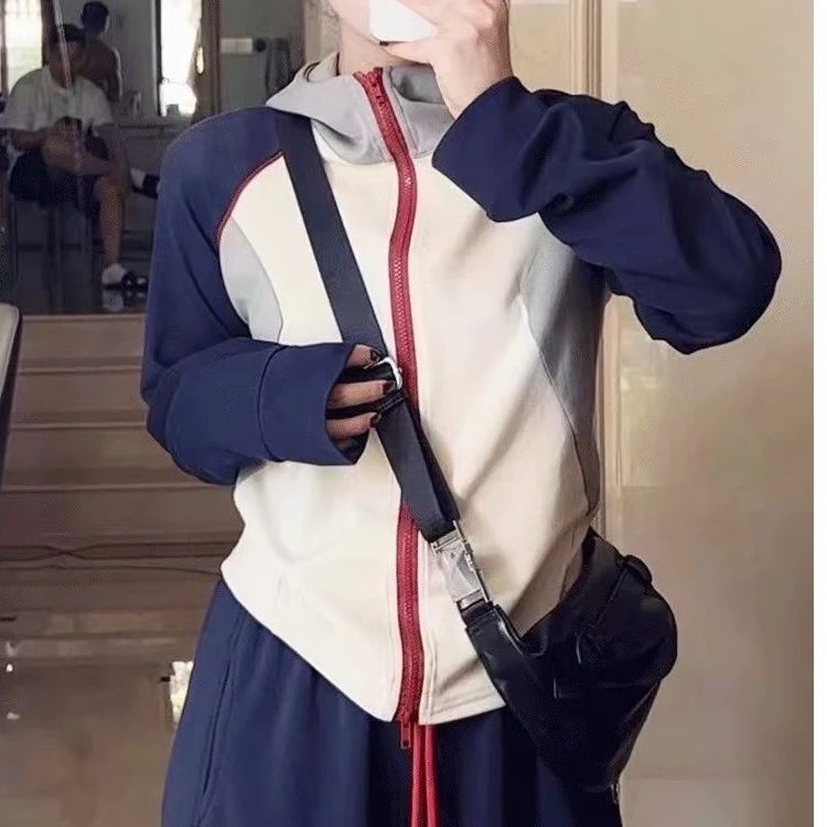 欧货休闲运动拼色拉链帽衫