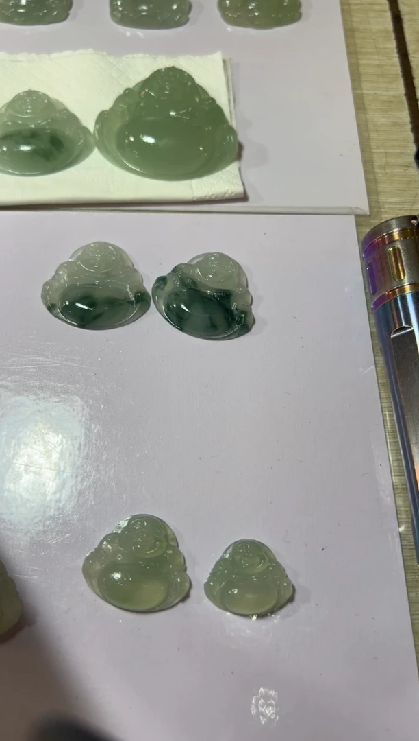 未镶嵌定制翡翠佛公