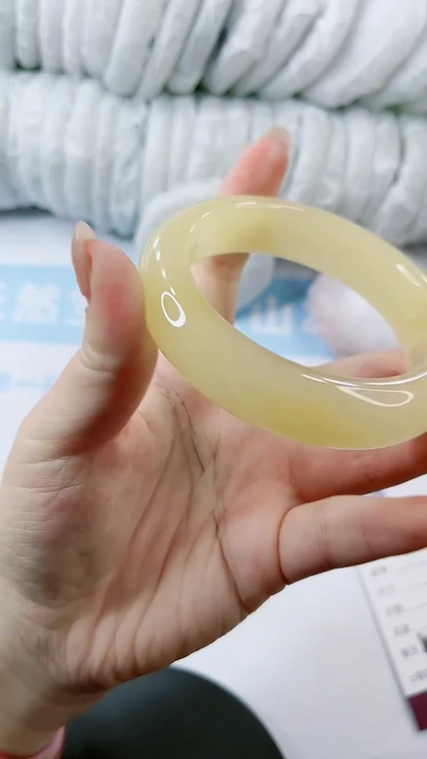 【闪购商品】石英质玉手镯未镶嵌多样性发货V148