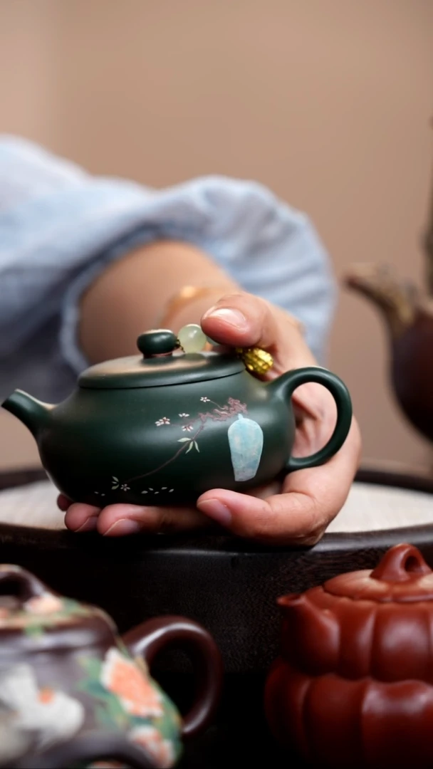 茶壶紫砂民国绿扁晨泥绘清供