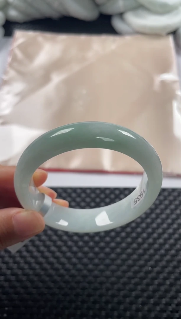 颈饰未镶嵌翡翠基地发货H 9356