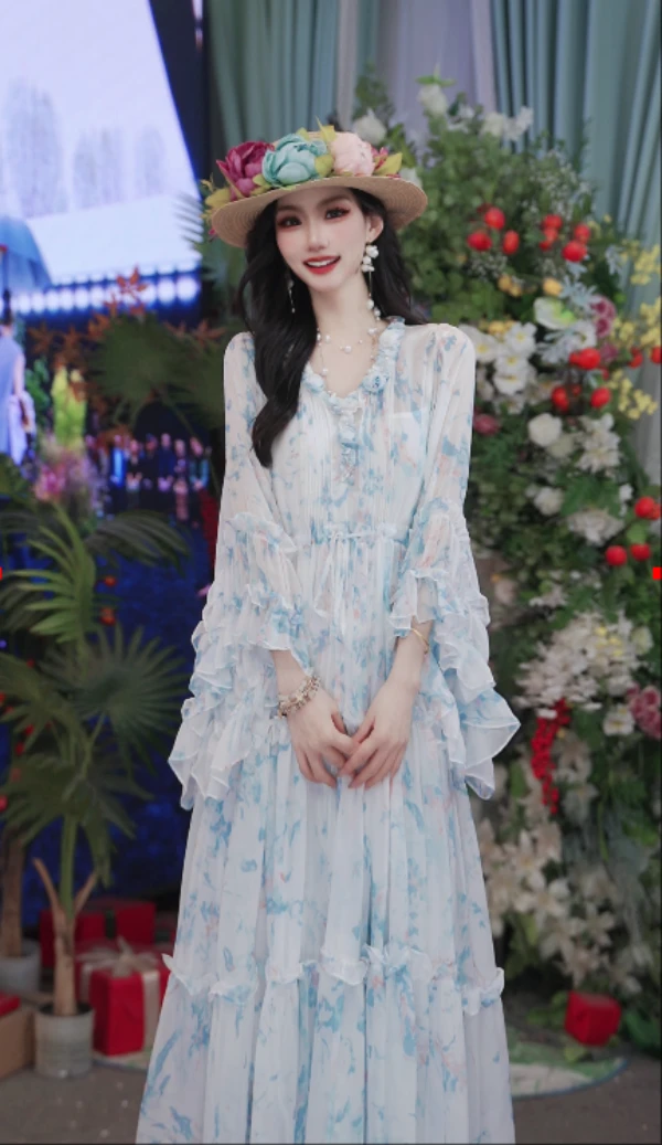 2025新款桑蚕丝设计师款碎花气质时尚连衣裙251D733